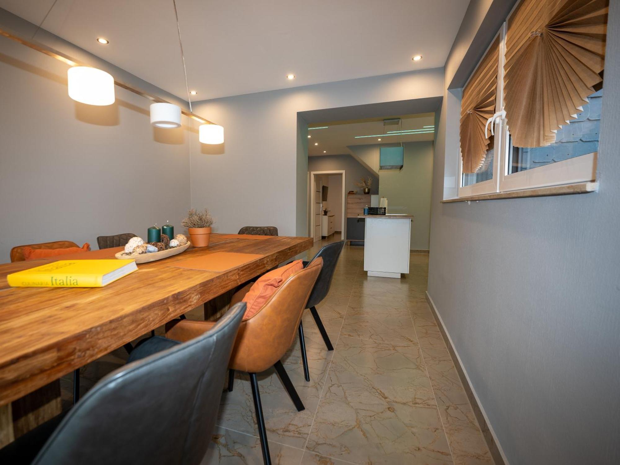 211 Bella Apartment *